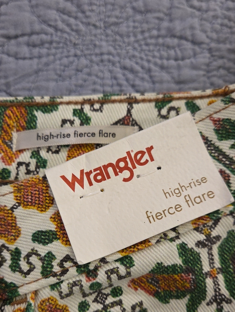 NWT Wrangler High Rise Fierce Flare Jeans Size 12 - Picture 6 of 16